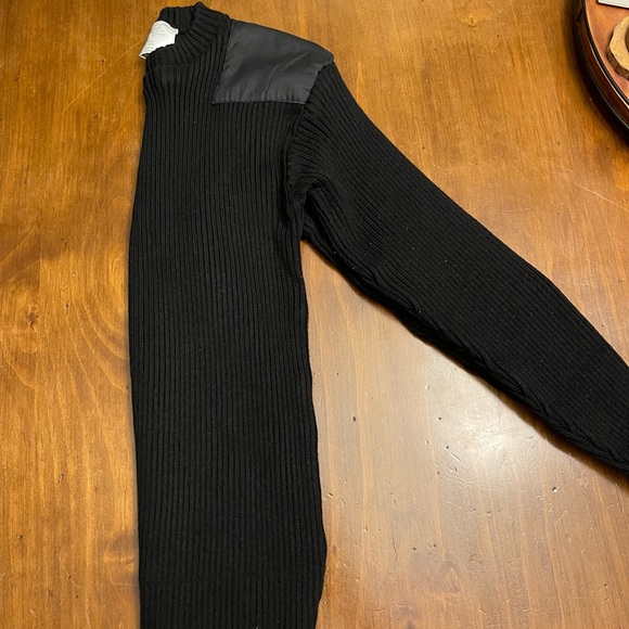 Black sweater. - Picture 2 of 3